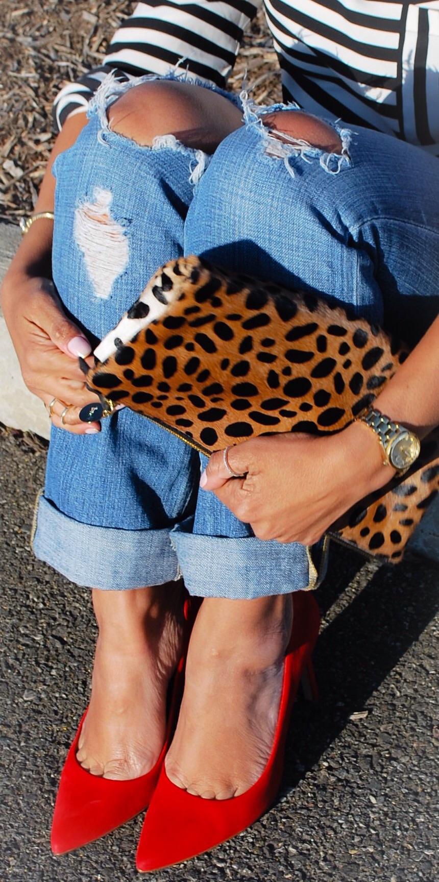 This Season's Gold // Leopard print clutch and red pumps