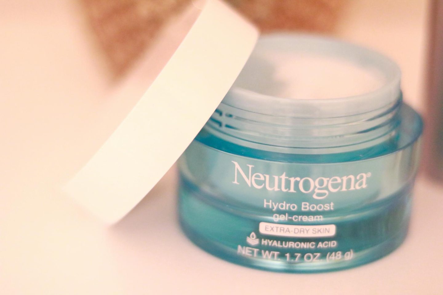 This Season's Gold // Neutrogena Hyalluronic skin cream